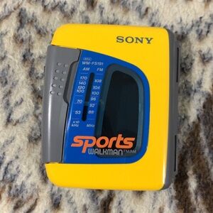 Sony WM-FS191 Sports Walkman Yellow – Vintage Cassette Player